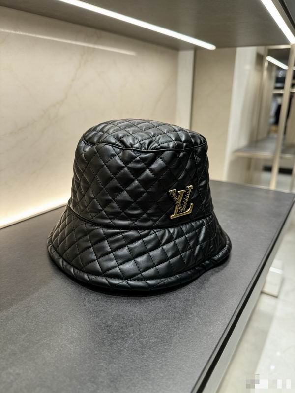 LV Hat dx53